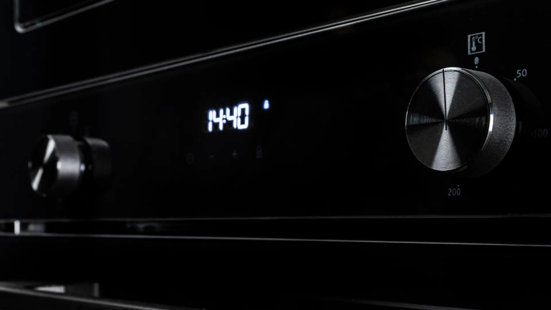 LCD displej White on Black