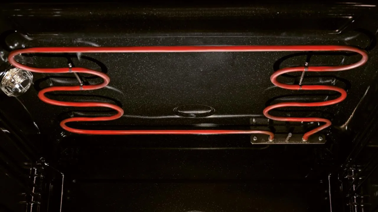 Pyrolytické čištění trouby