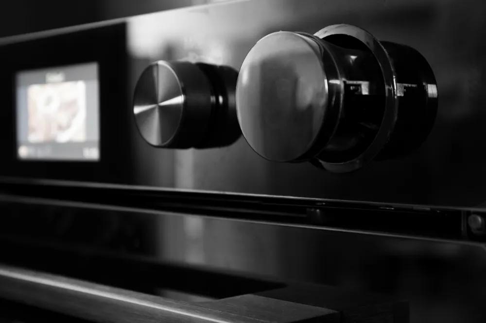 media.product.imagealternatetextformat