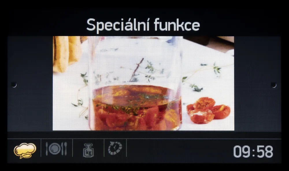 media.product.imagealternatetextformat