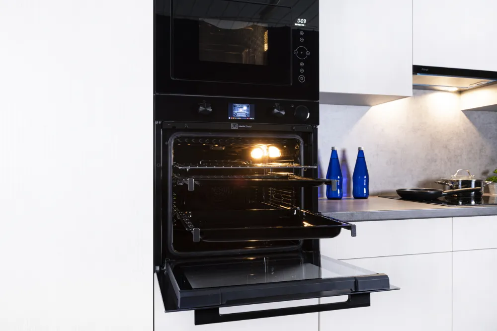 media.product.imagealternatetextformat