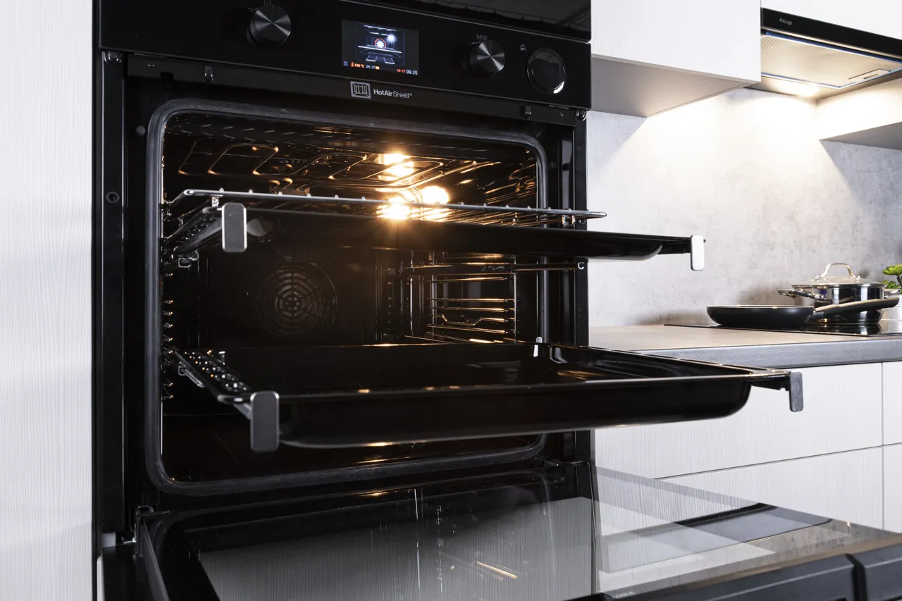 media.product.imagealternatetextformat