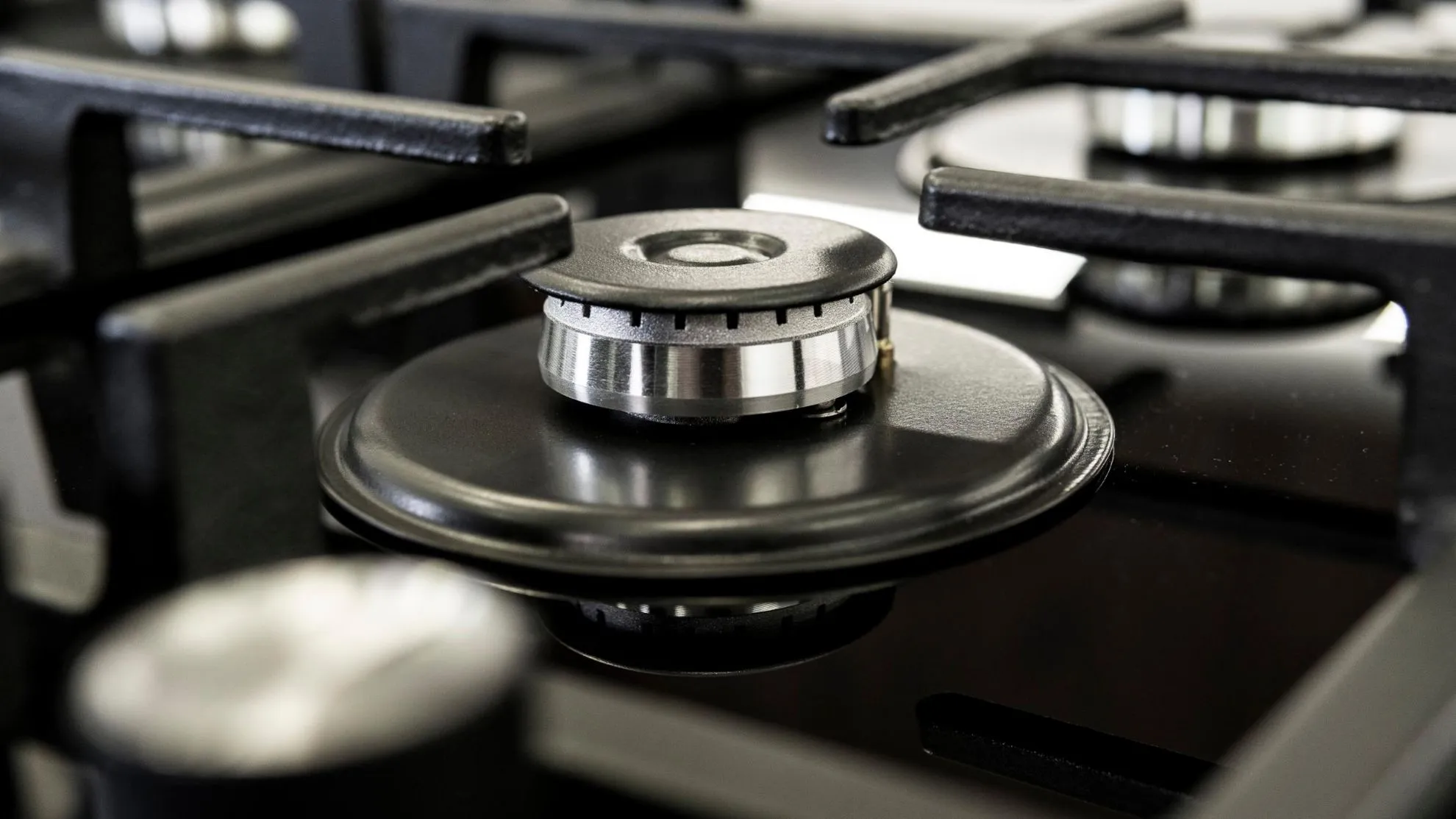 media.product.imagealternatetextformat