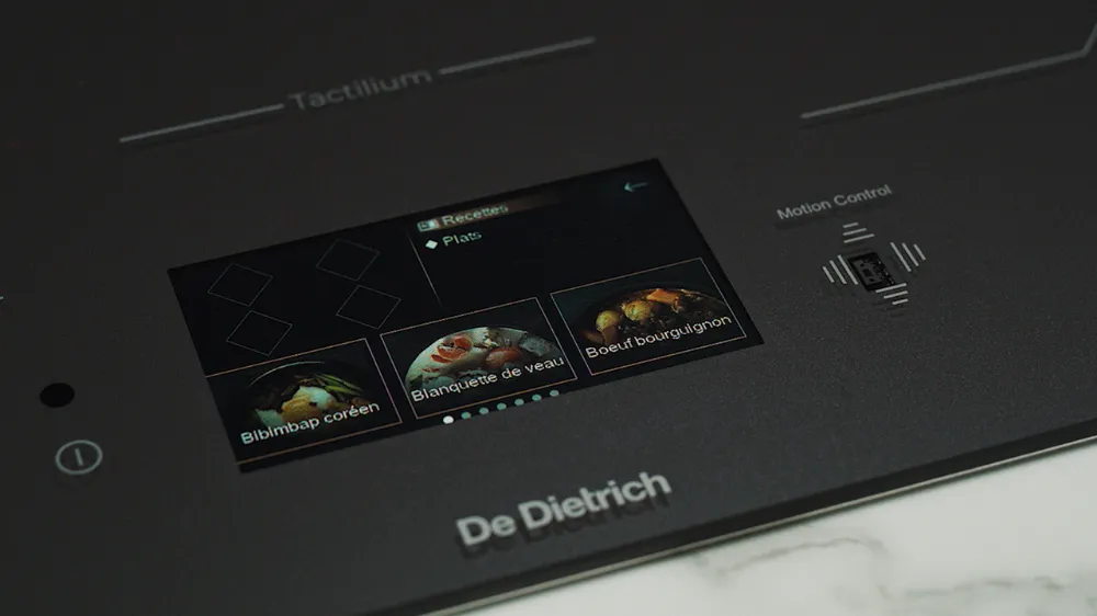 media.product.imagealternatetextformat