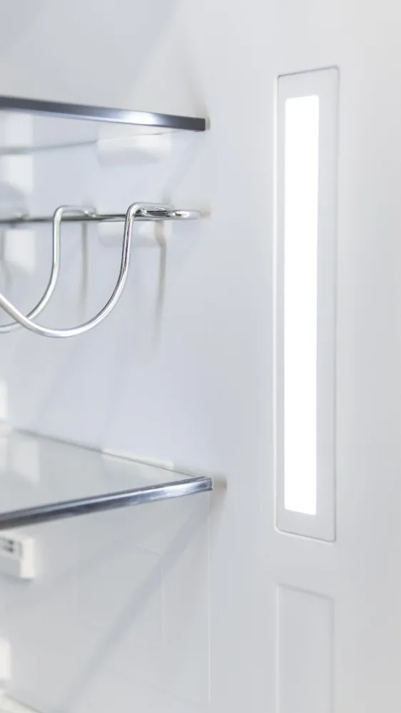 media.product.imagealternatetextformat