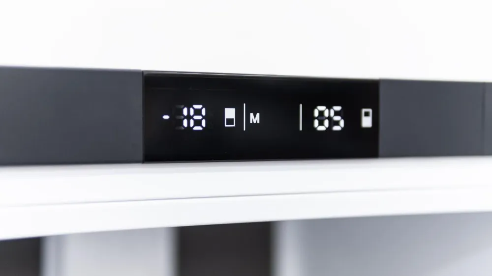 media.product.imagealternatetextformat