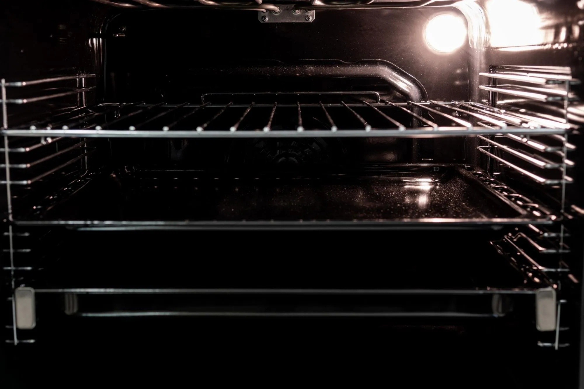 media.product.imagealternatetextformat