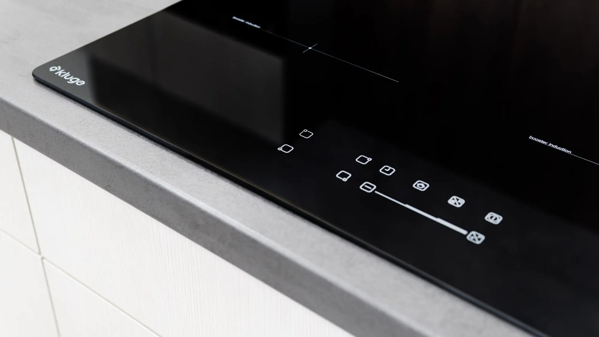 media.product.imagealternatetextformat