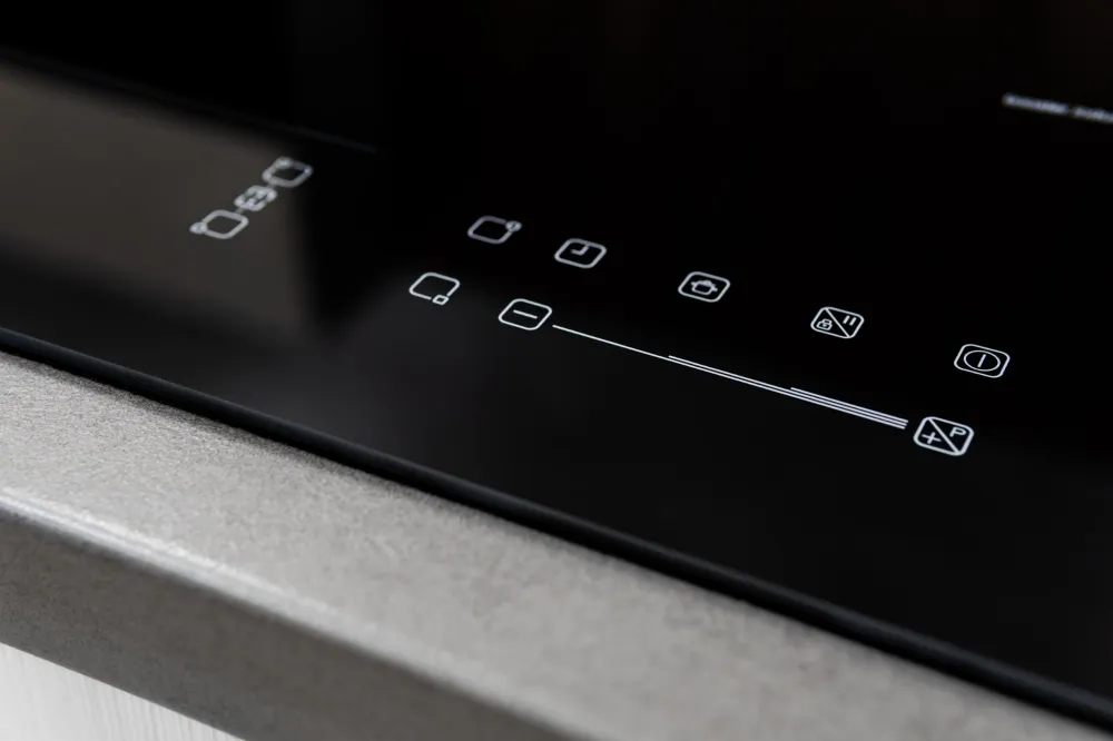 media.product.imagealternatetextformat