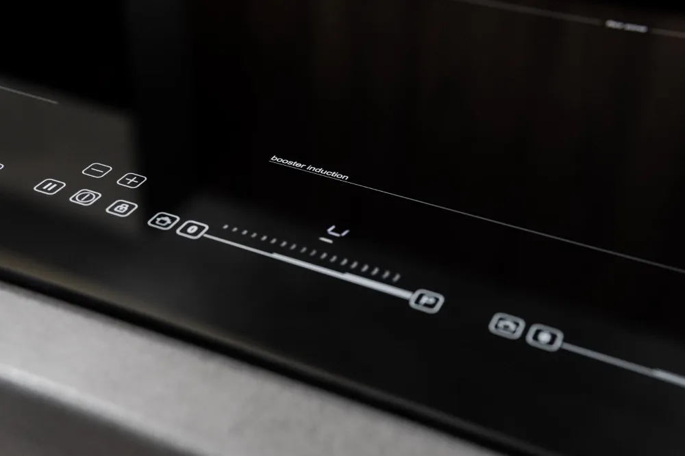 media.product.imagealternatetextformat