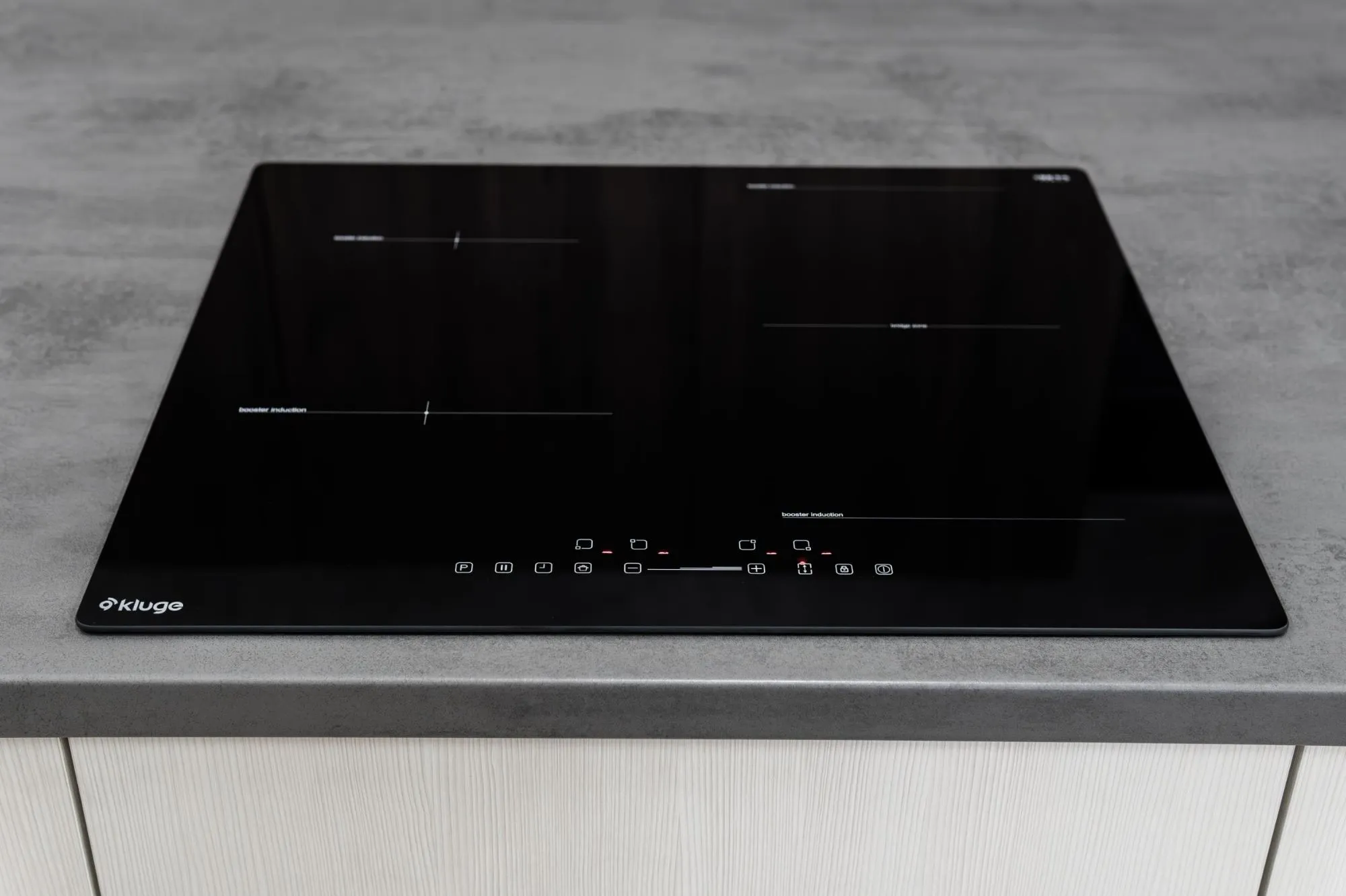 media.product.imagealternatetextformat